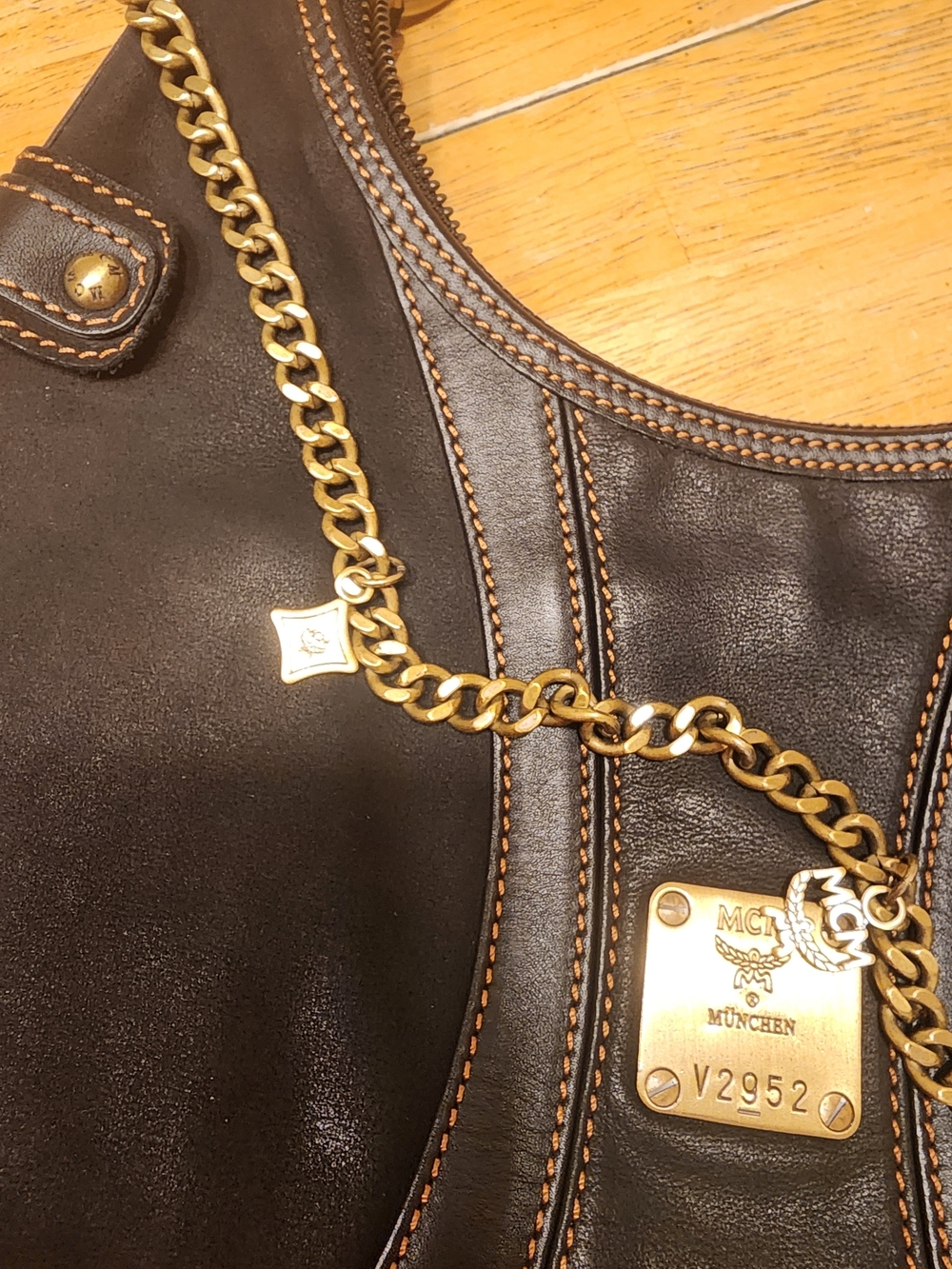 Vintage MCM black leather and suede hobo shoulder bag - Picture 12 of 16